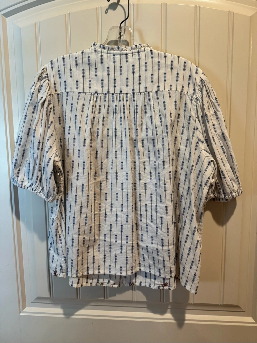 Anthropologie crop swing top, L, ivory and blue